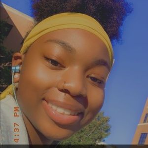 Meet your Posher, Desirae'